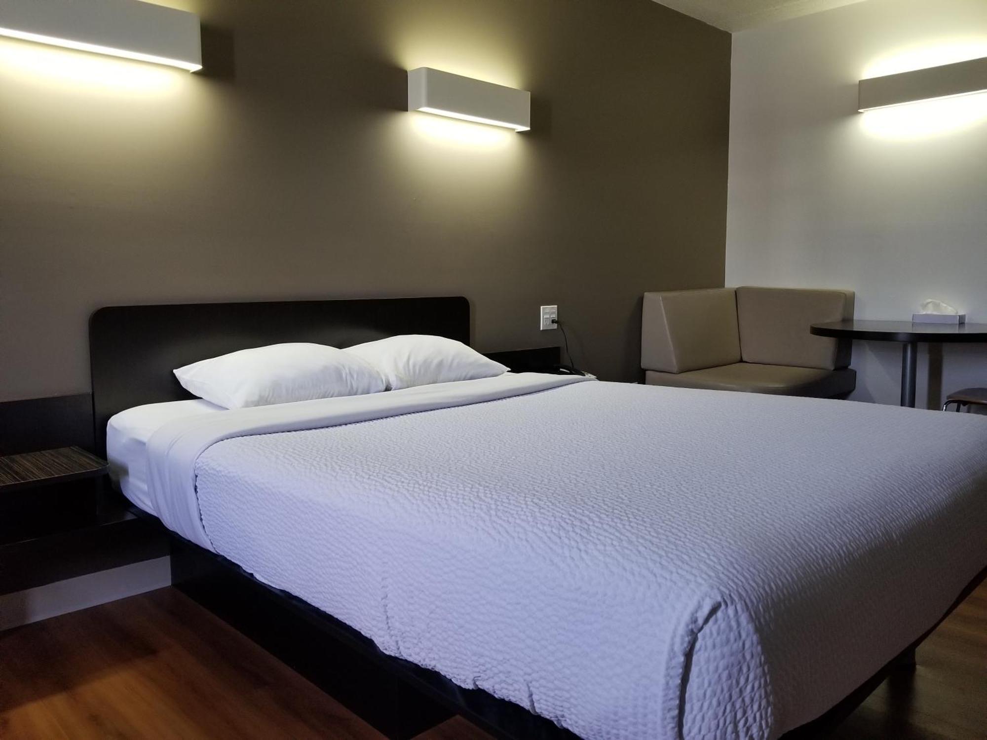 Joys Inn Innisfail, Ab Ngoại thất bức ảnh