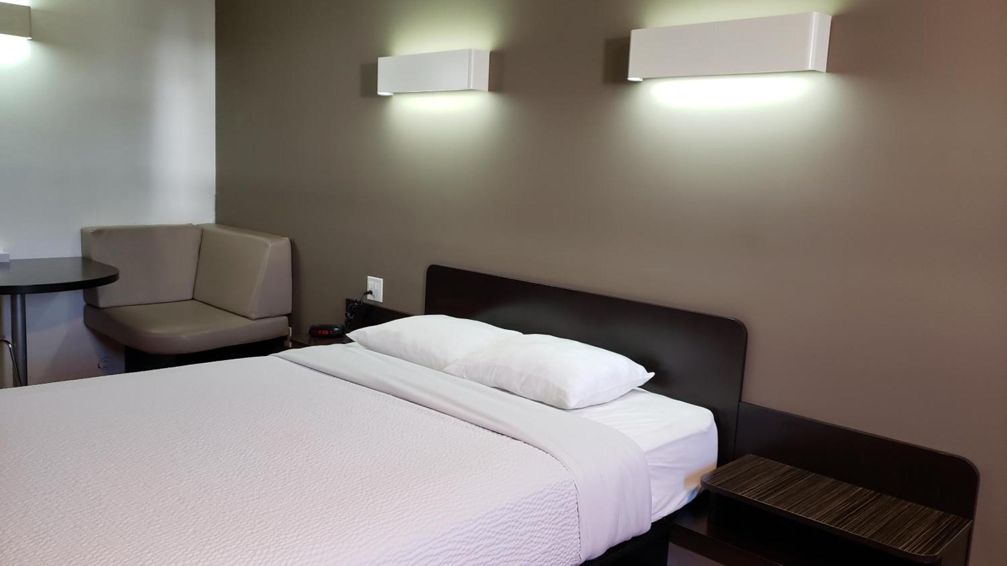 Joys Inn Innisfail, Ab Ngoại thất bức ảnh